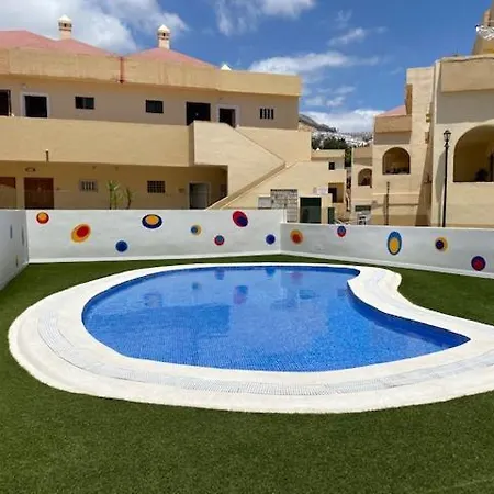 Amplio En Mareverde Lejlighed